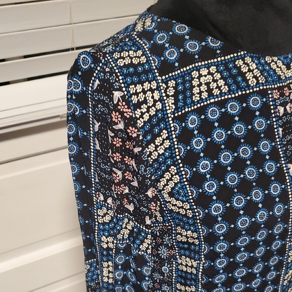 LOFT Blue and Cream Patterned Long Sleeve Dress - Picture 7 of 13